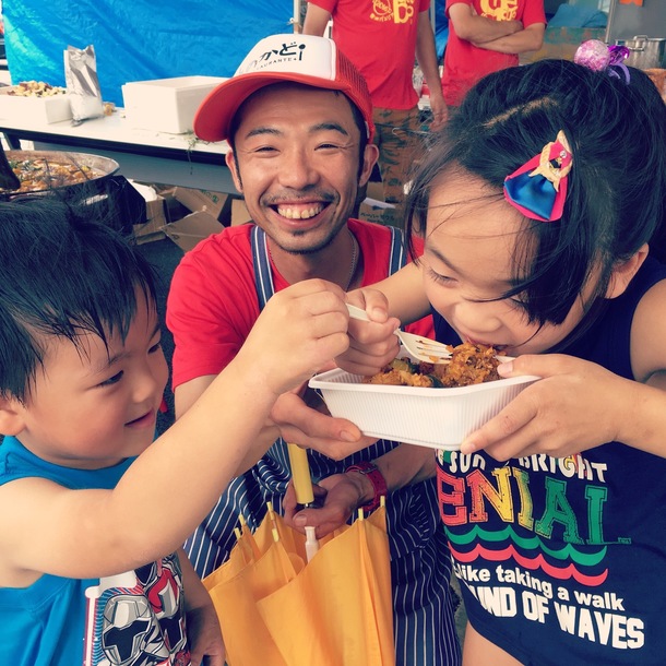 熊本 パエリア炊き出し