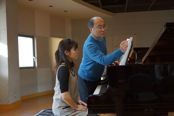 ピアノマスタークラス（植田克己教授）