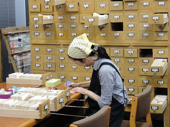 図書館のカードボックス Amazon | 200枚 3x5インチ 図書館カード ヴィンテージ図書館