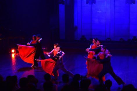 ボールルームダンス（社交ダンス）の舞台公演を成功させたい