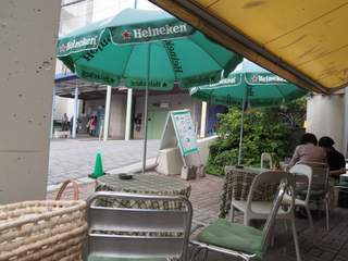 オープンカフェ