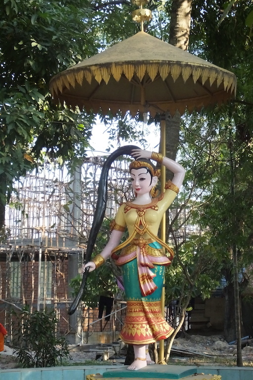 ラオス　ビエンチャン　公園